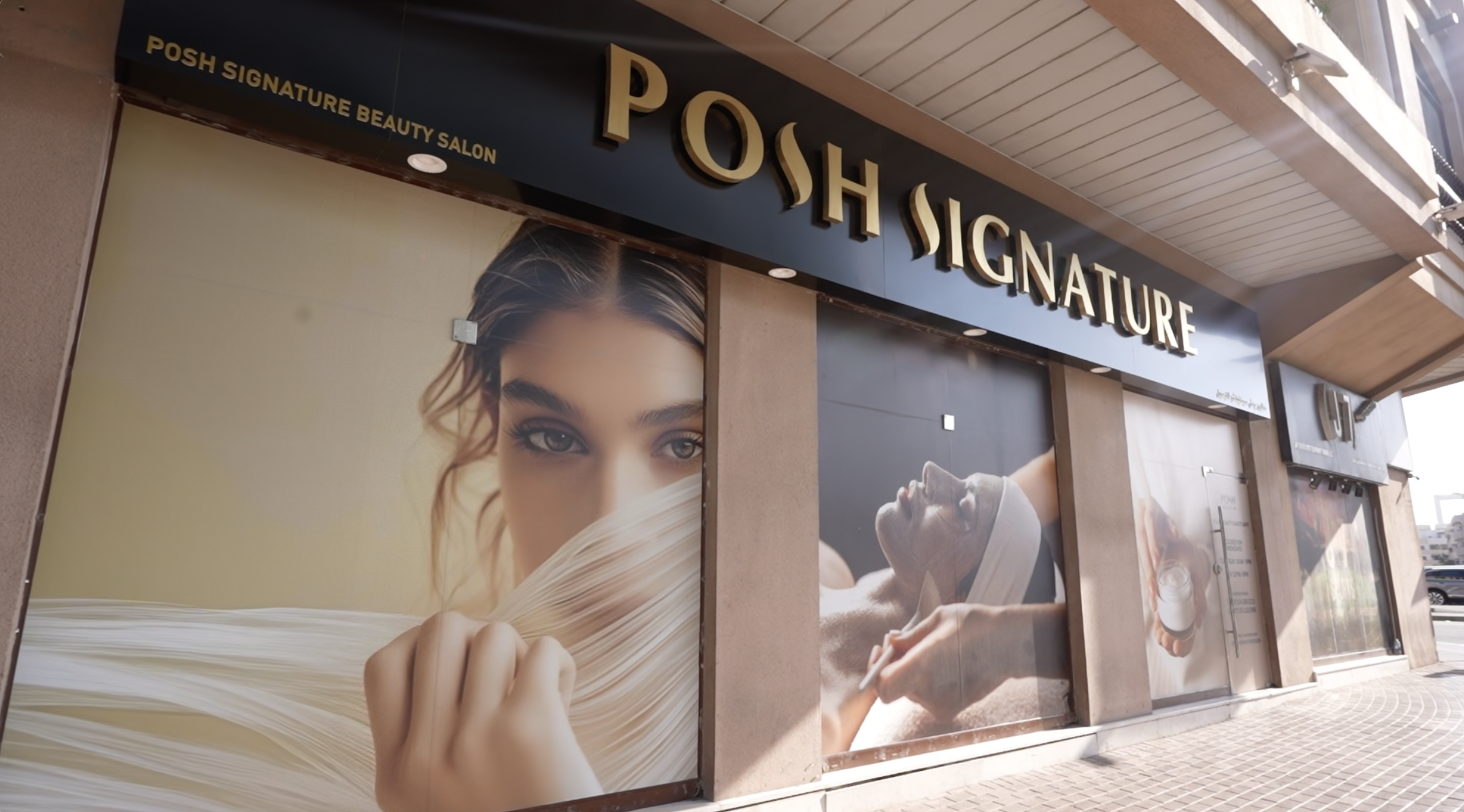 Posh Signature Exterior